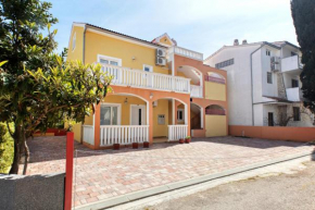 Apartments with a parking space Vodice - 19577